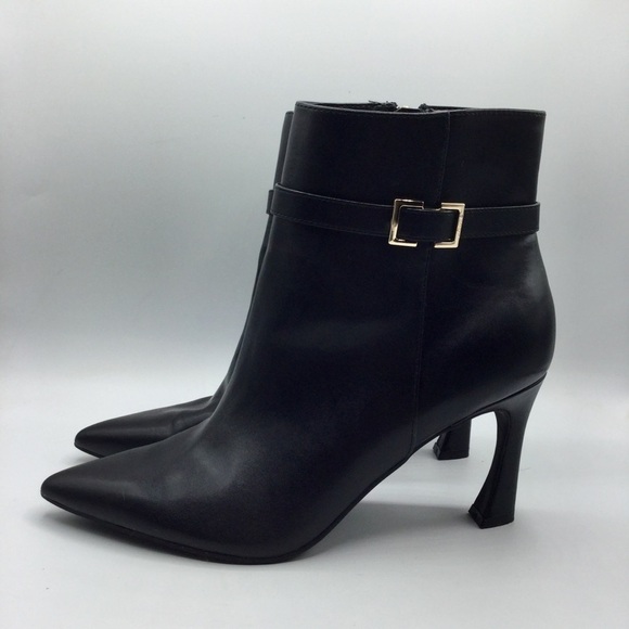 Unisa Kaysie Bootie Black Faux Leather Buckle Detail Side Zip Size 10M - Picture 2 of 12